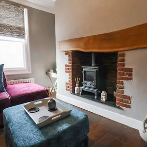 https://sailors-cottage.yorkshirehotels.net